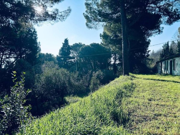 casa indipendente in vendita a Pesaro in zona Ghetto