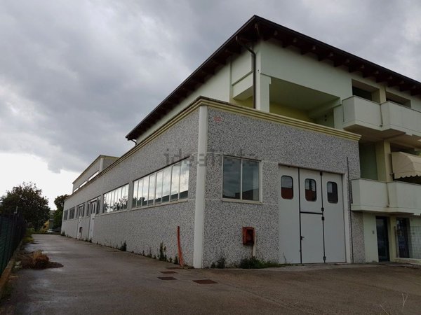casa indipendente in vendita a Pesaro in zona Villa Fastiggi