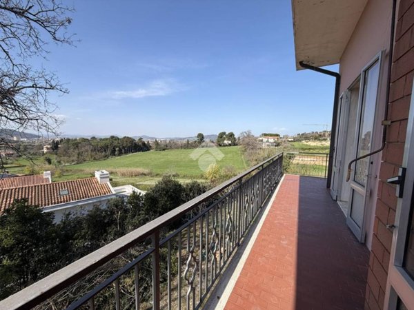 casa indipendente in vendita a Pesaro in zona Montegranaro