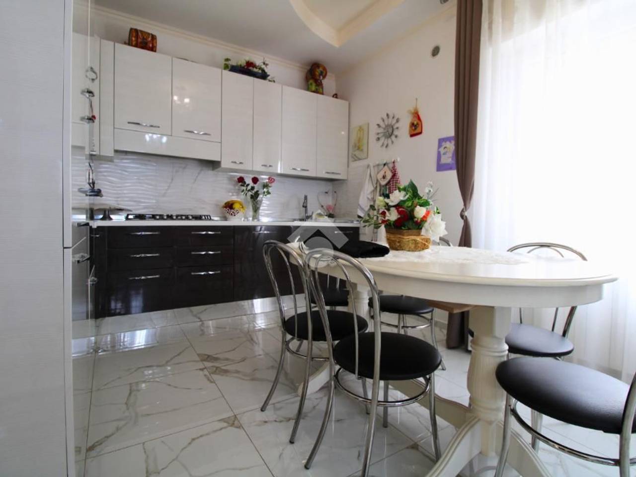 casa indipendente in vendita a Pesaro in zona Case Bruciate