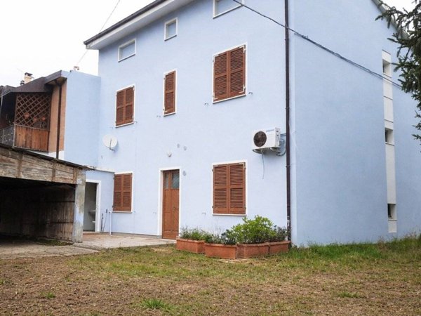 casa indipendente in vendita a Pesaro in zona Muraglia