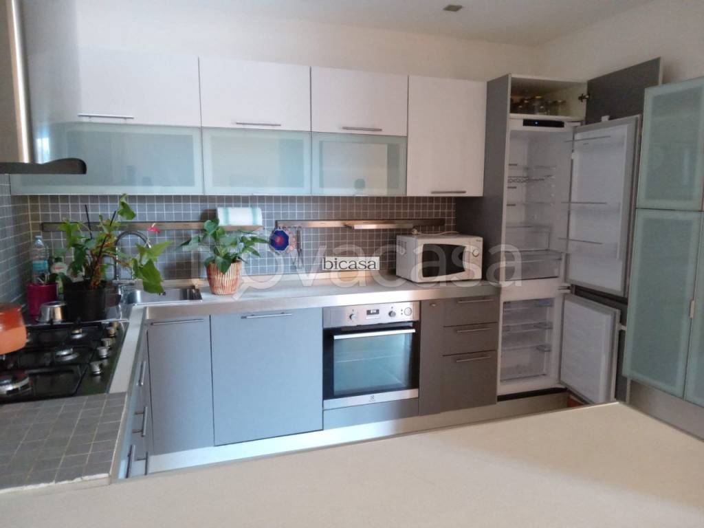 appartamento in vendita a Pesaro in zona Centro Città