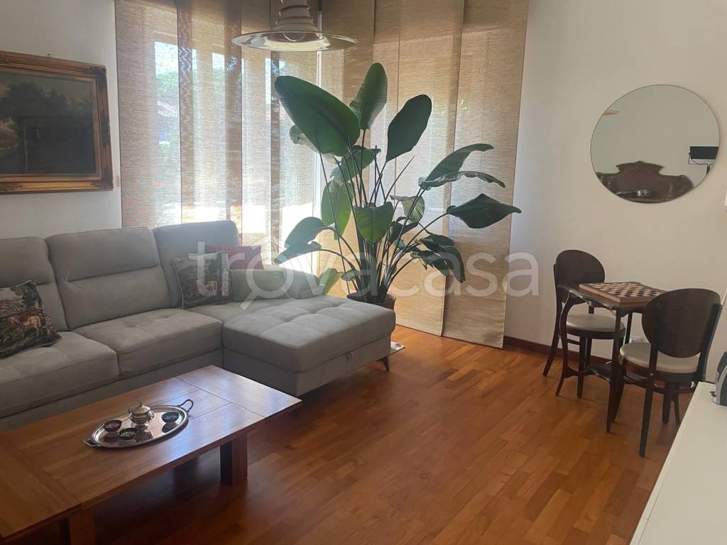 casa indipendente in vendita a Pesaro in zona Muraglia