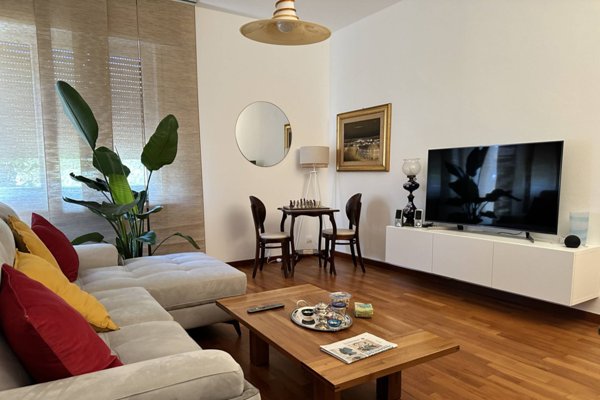 casa indipendente in vendita a Pesaro in zona Montegranaro