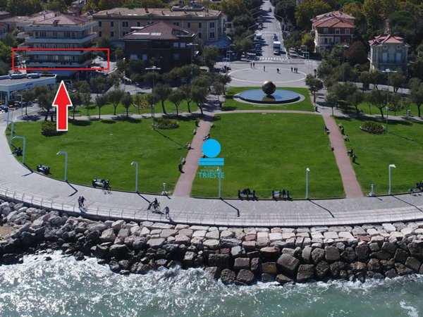 appartamento in vendita a Pesaro in zona Mare
