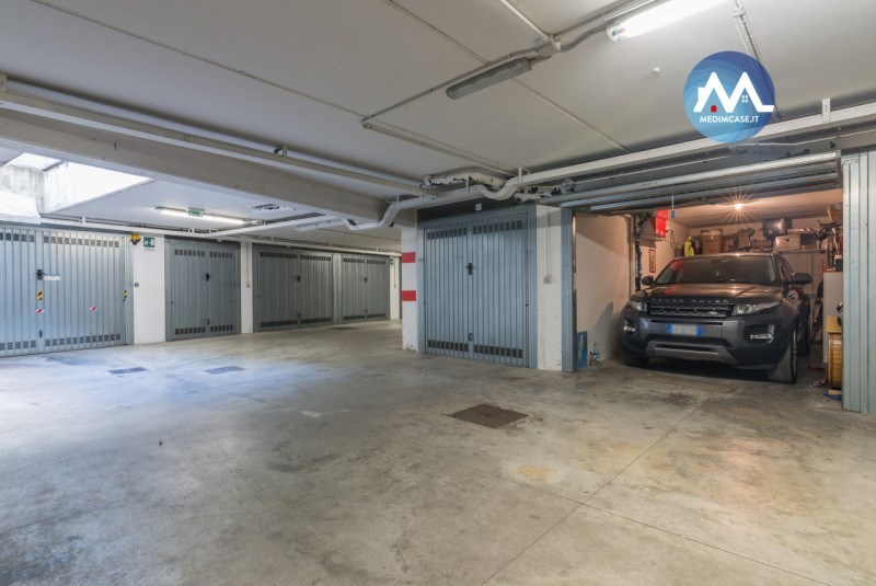 box auto in vendita a Pesaro