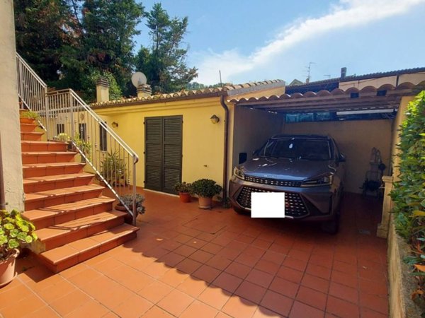 casa indipendente in vendita a Pesaro in zona Villa Fastiggi