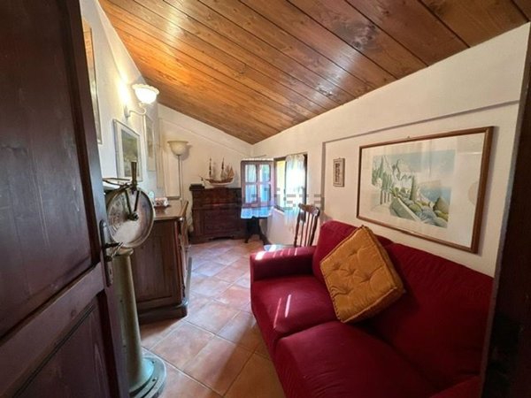 casa indipendente in vendita a Pesaro in zona Cattabrighe