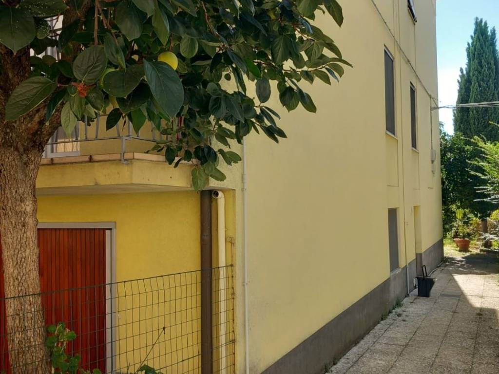 appartamento in vendita a Pesaro in zona Pantano