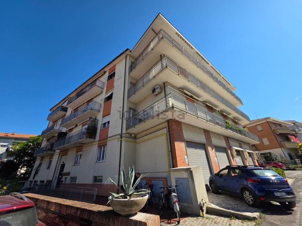 appartamento in vendita a Pesaro in zona Loreto