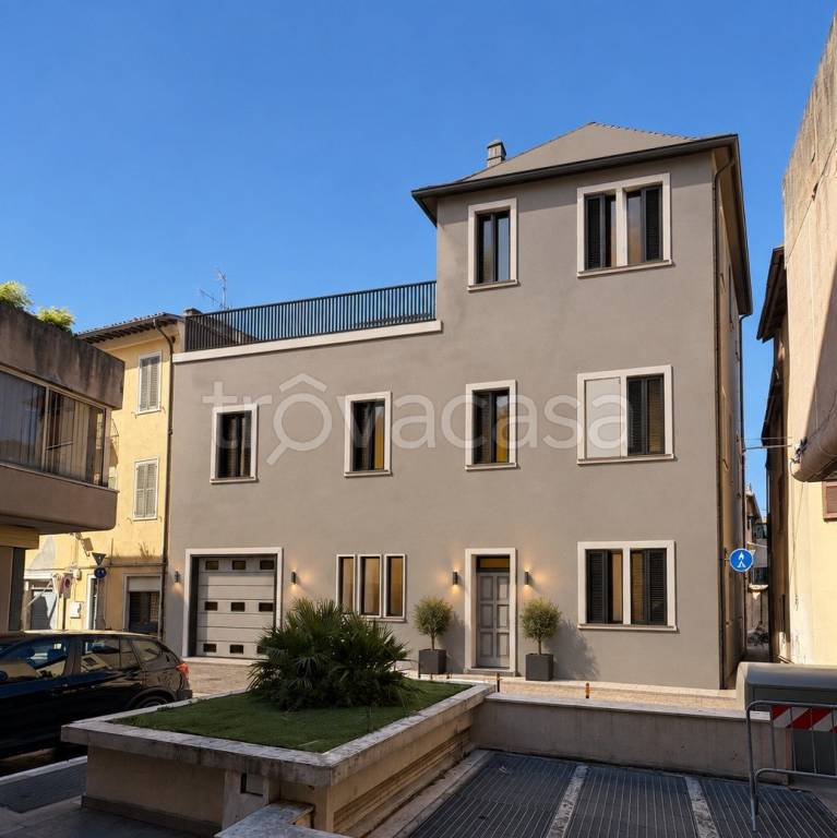 appartamento in vendita a Pesaro in zona Centro Città