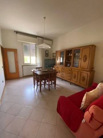casa indipendente in vendita a Pesaro in zona Loreto
