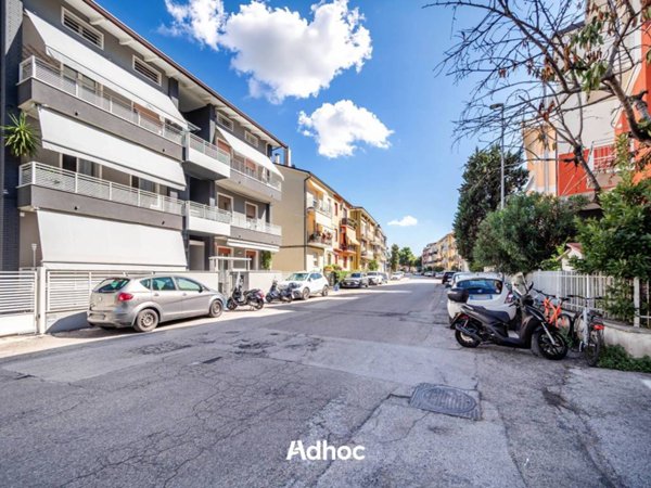 appartamento in vendita a Pesaro in zona Loreto