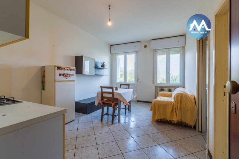 appartamento in vendita a Pesaro in zona Loreto