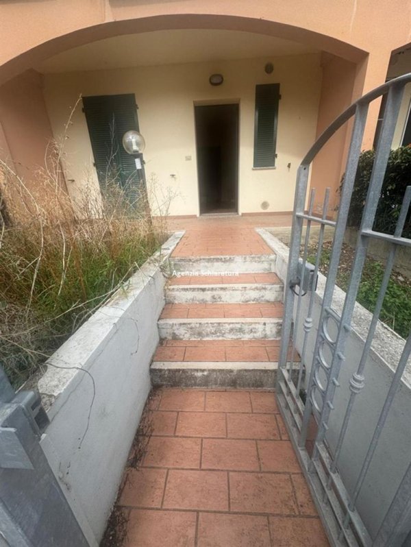 casa indipendente in vendita a Pesaro in zona Monteciccardo
