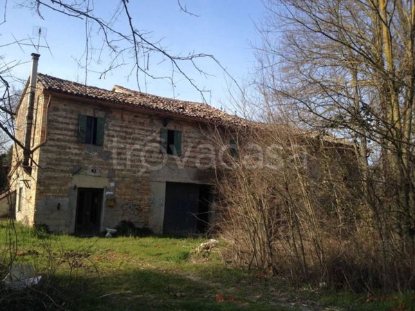 casa indipendente in vendita a Pesaro in zona Novilara