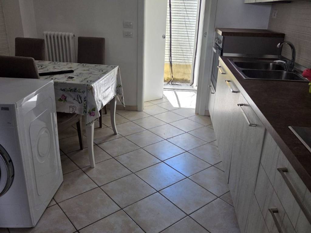 casa indipendente in vendita a Pesaro in zona Loreto