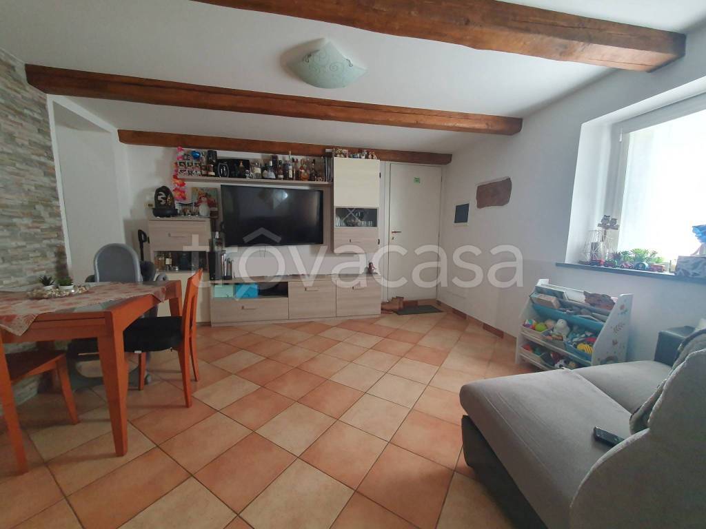 casa indipendente in vendita a Pesaro in zona Cattabrighe