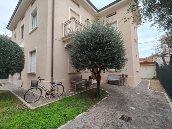 appartamento in vendita a Pesaro in zona Villa Fastiggi