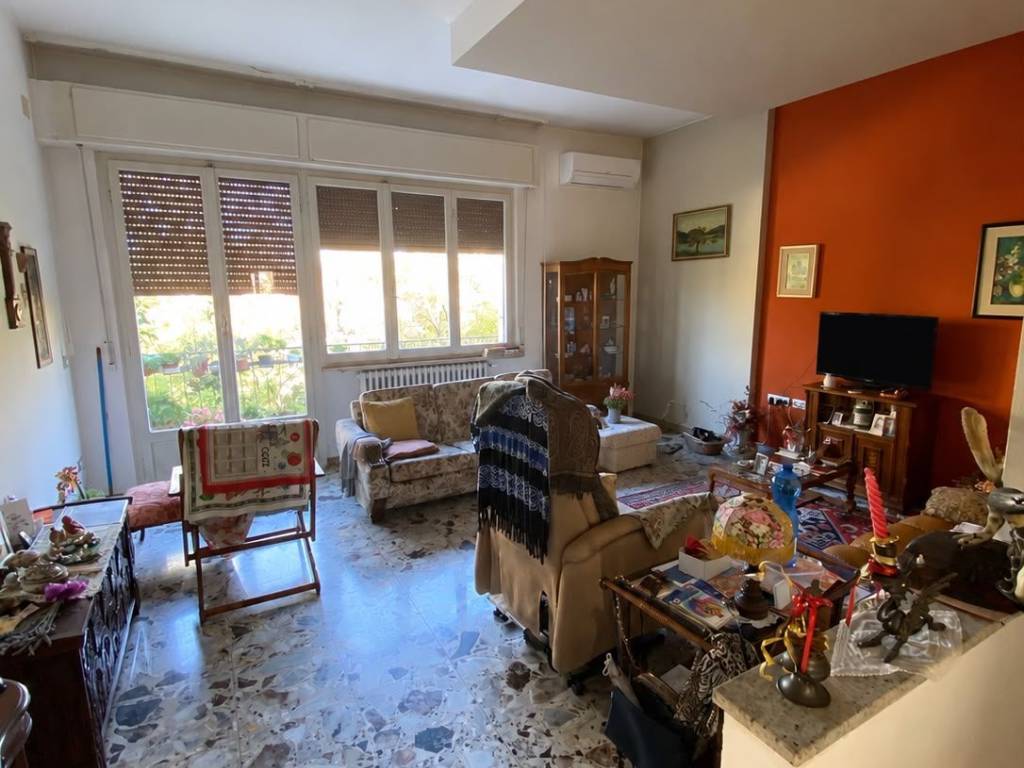 appartamento in vendita a Pesaro in zona Mare
