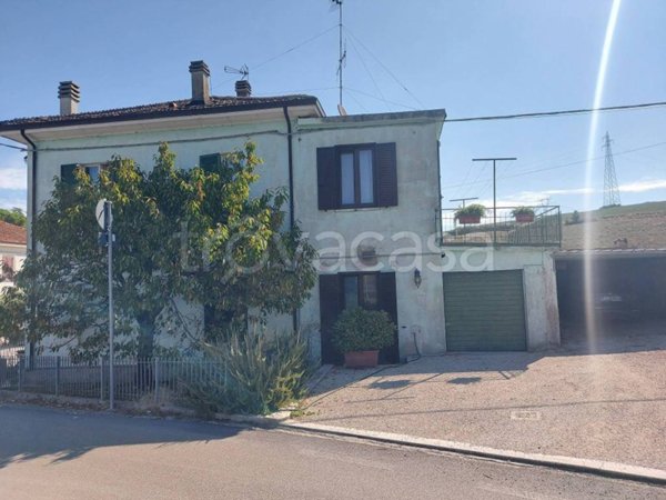casa indipendente in vendita a Pesaro in zona San Donato