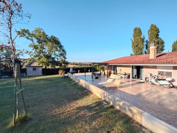 casa indipendente in vendita a Pesaro in zona Borgo Santa Maria