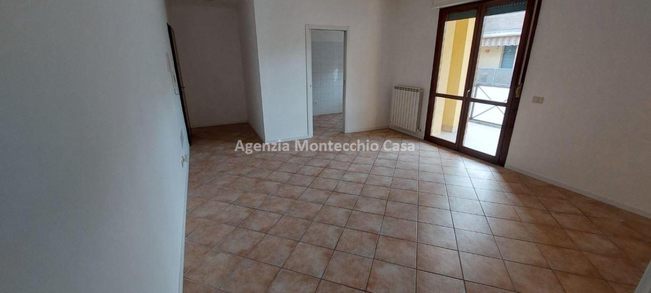 appartamento in vendita a Petriano in zona Gallo