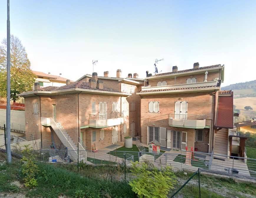appartamento in vendita a Petriano in zona Gallo