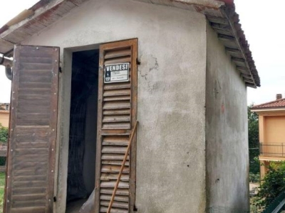 locale di sgombero in vendita a Petriano
