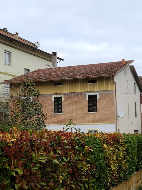 casa indipendente in vendita a Petriano in zona Gallo