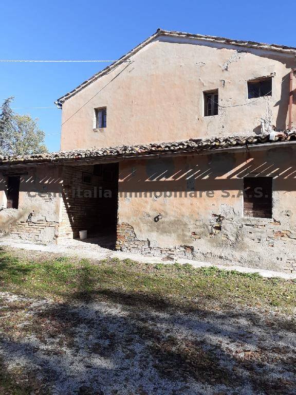 casa indipendente in vendita a Petriano