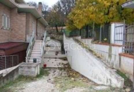 appartamento in vendita a Petriano in zona Gallo