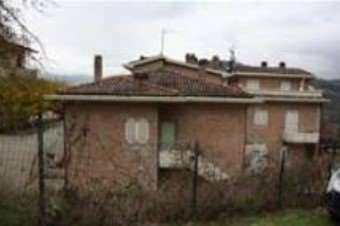 appartamento in vendita a Petriano in zona Gallo