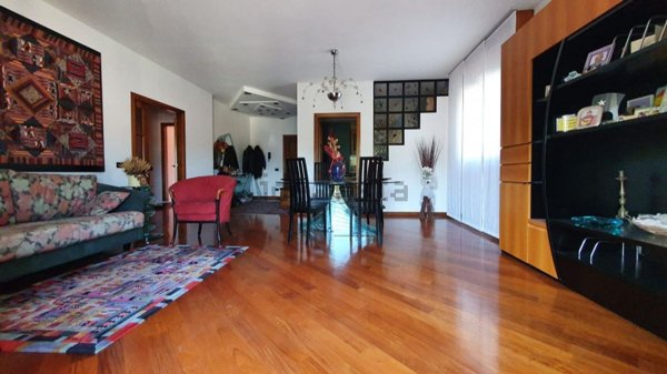 appartamento in vendita a Petriano in zona Gallo