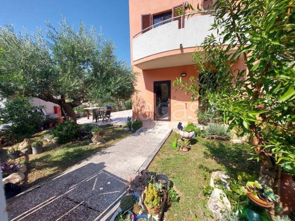 casa indipendente in vendita a Petriano in zona Gallo