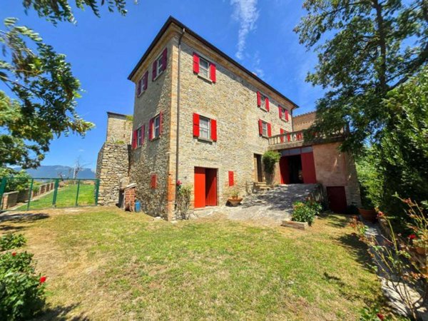 appartamento in vendita a Piandimeleto in zona Cavoleto