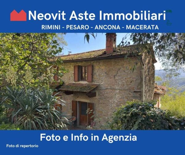 casa indipendente in vendita a Piandimeleto