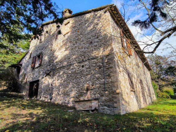 casa indipendente in vendita a Piandimeleto