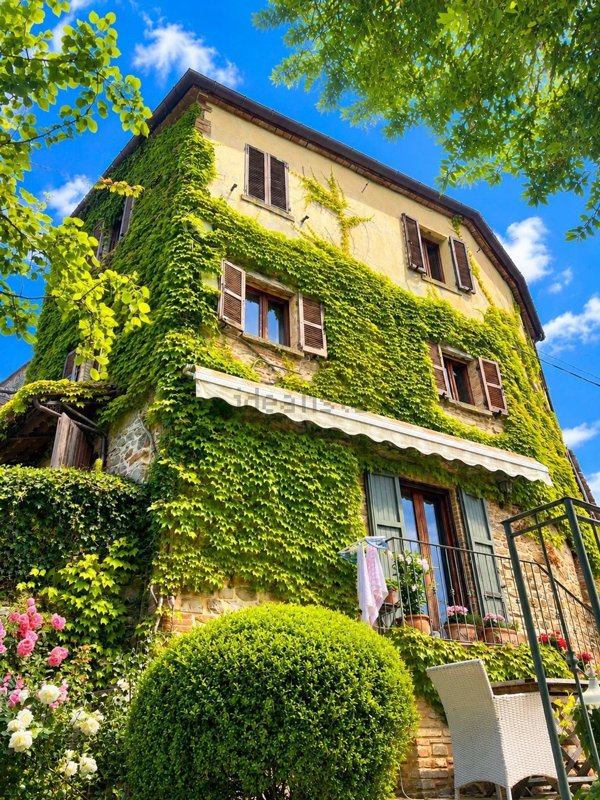 casa indipendente in vendita a Piandimeleto
