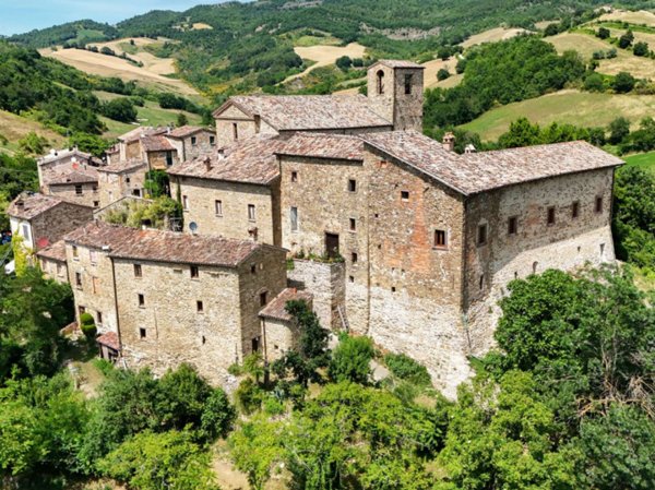 casa indipendente in vendita a Piandimeleto in zona Monastero