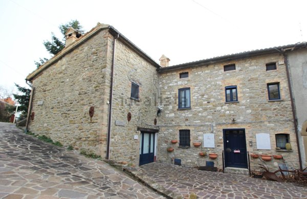 casa indipendente in vendita a Pietrarubbia