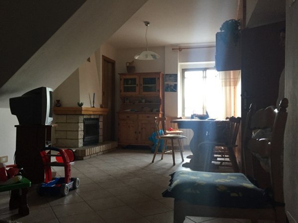 casa indipendente in vendita a Pietrarubbia in zona Ponte Cappuccini