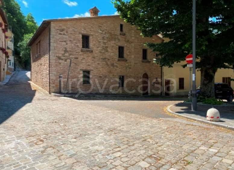 casa indipendente in vendita a Piobbico in zona Piano