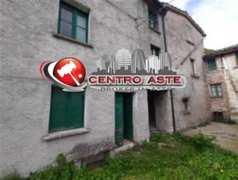 appartamento in vendita a Piobbico in zona Piano