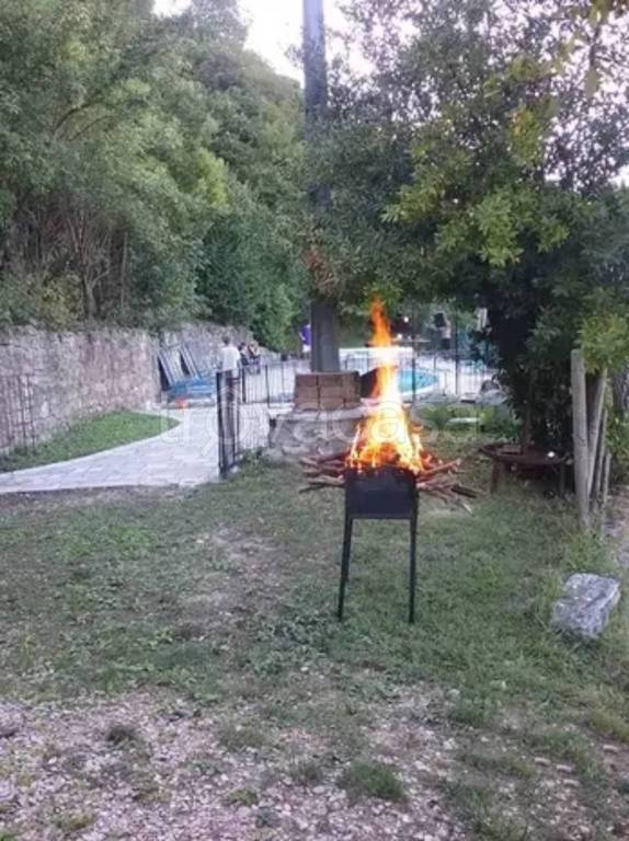 appartamento in vendita a Piobbico in zona Piano