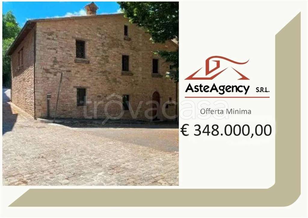 casa indipendente in vendita a Piobbico in zona Piano