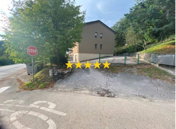 appartamento in vendita a Piobbico in zona Piano