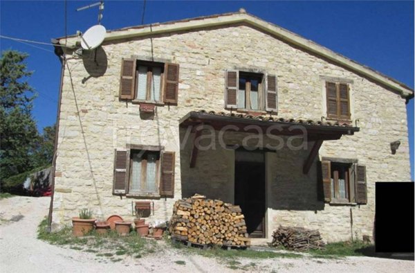 appartamento in vendita a Piobbico in zona Piano