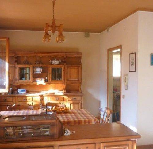 appartamento in vendita a Piobbico in zona Piano