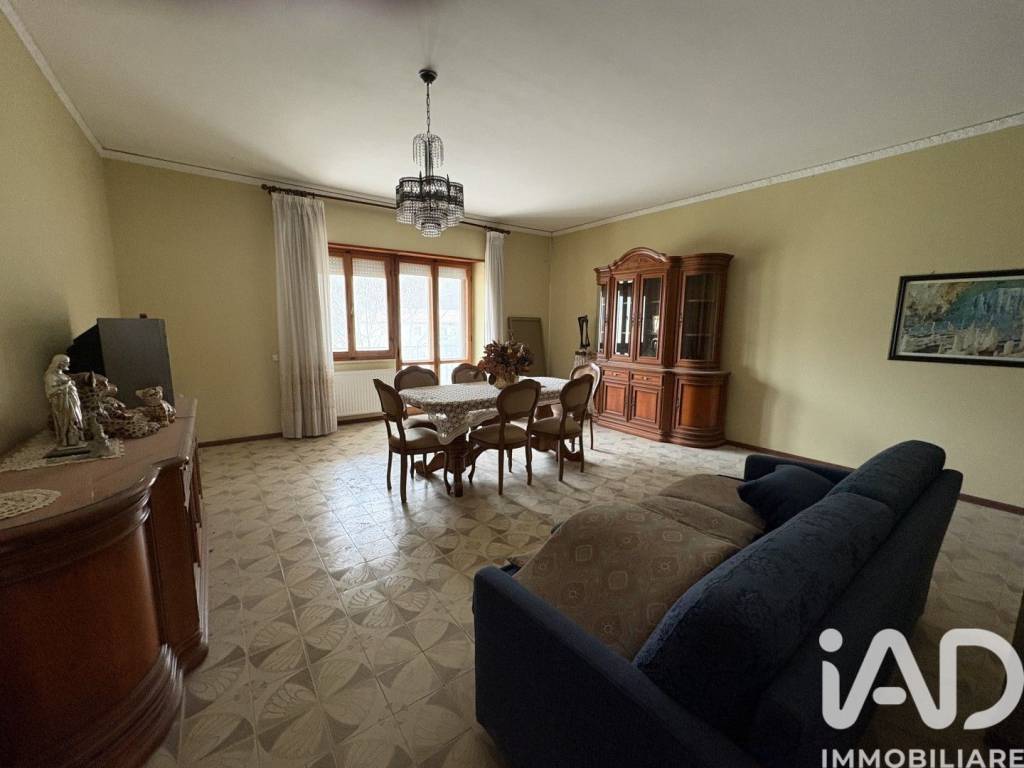 appartamento in vendita a Piobbico in zona Piano